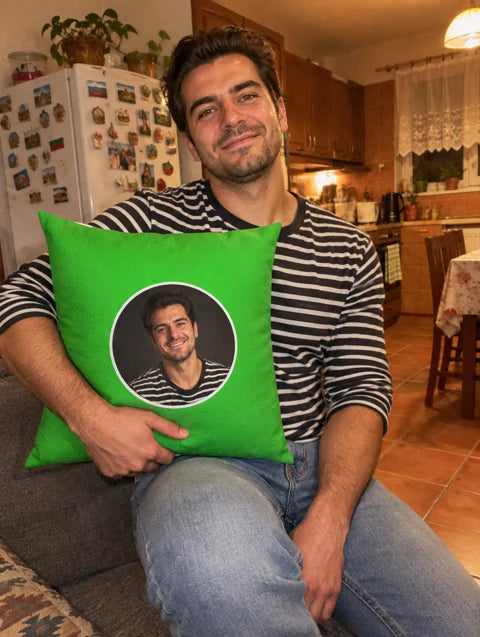 Примерна персонализация: Personalized Classic Cushions — 5