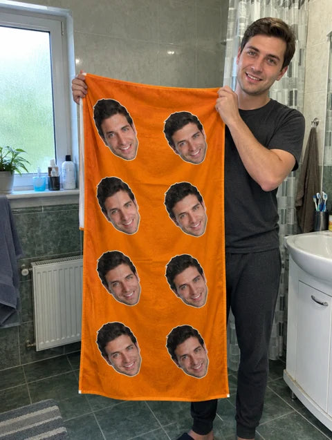 Примерна персонализация: Personalized Classic Towel — 2