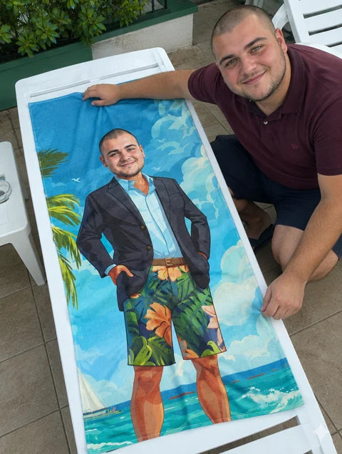 Примерна персонализация: Personalized Towel with Face 'Businessman on Vacation' — 2