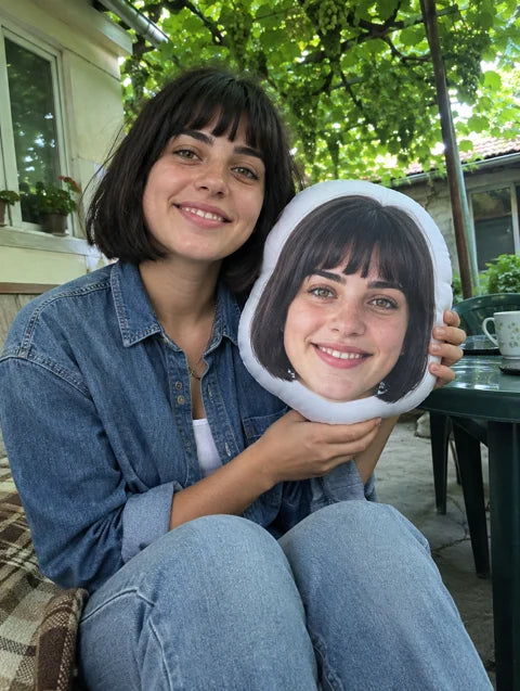 Примерна персонализация: Personalized Face Pillow — 1