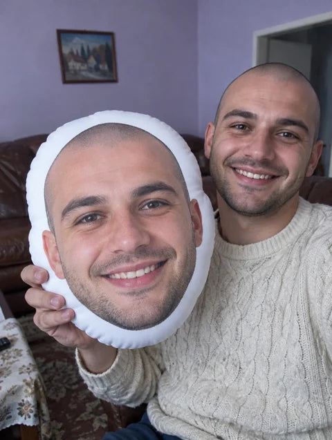 Примерна персонализация: Personalized Face Pillow — 2